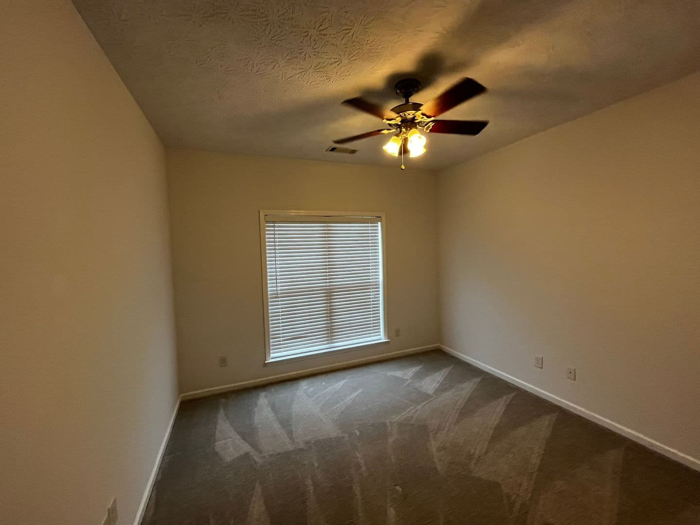 Columbus House: 7013 Imperial Way