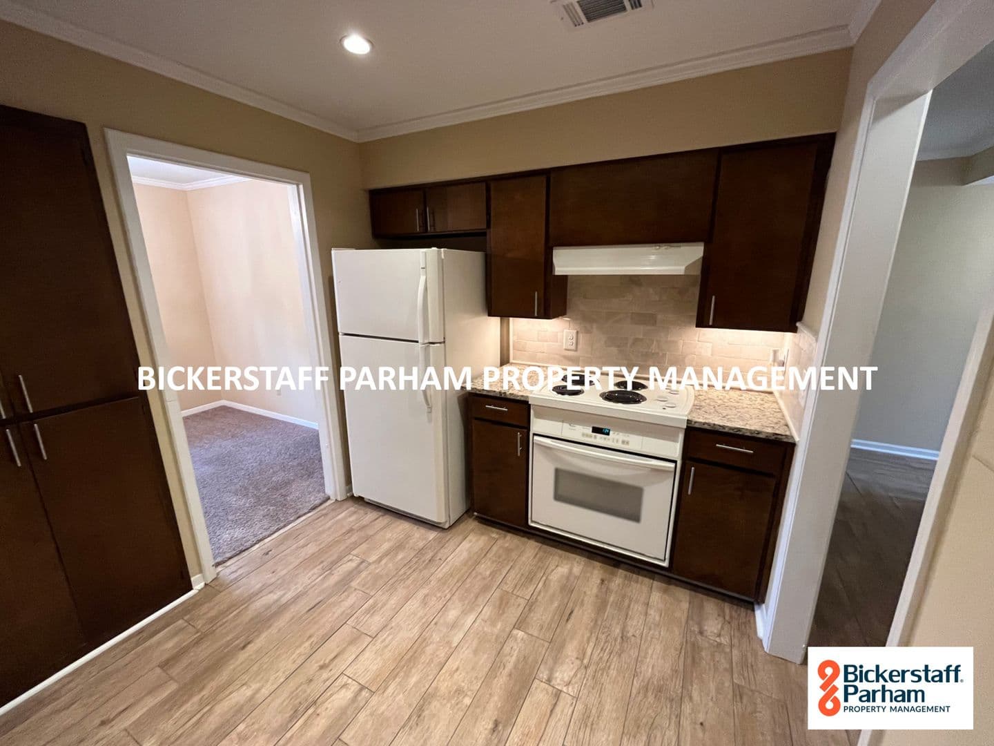 Columbus House: 4312 Old Macon Rd #8