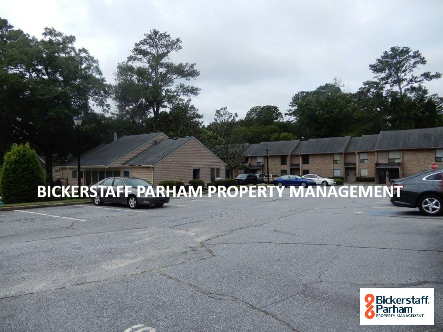 Columbus House: 4312 Old Macon Rd #8