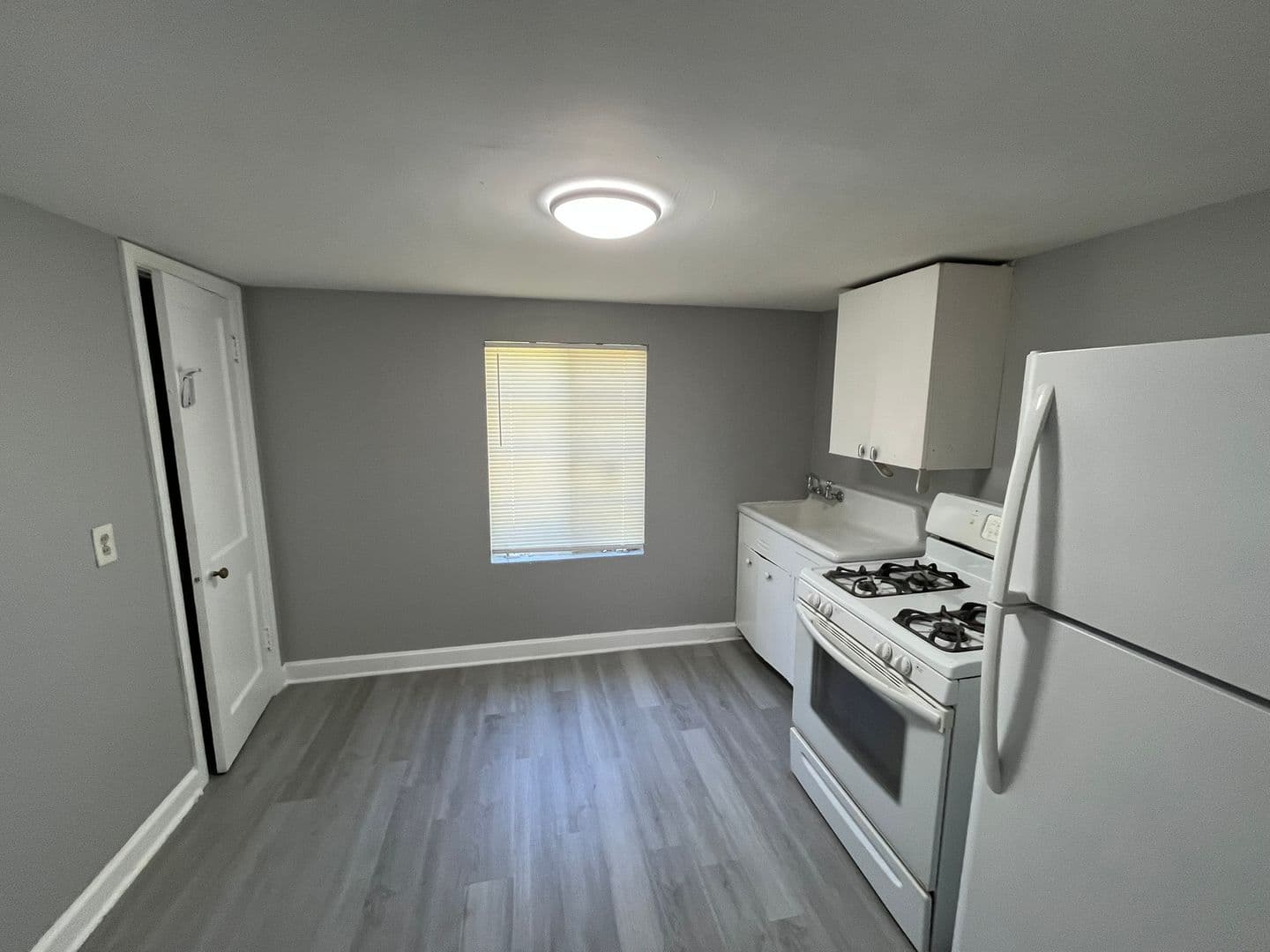 Columbus Apartment: 2931 Howard Avenue