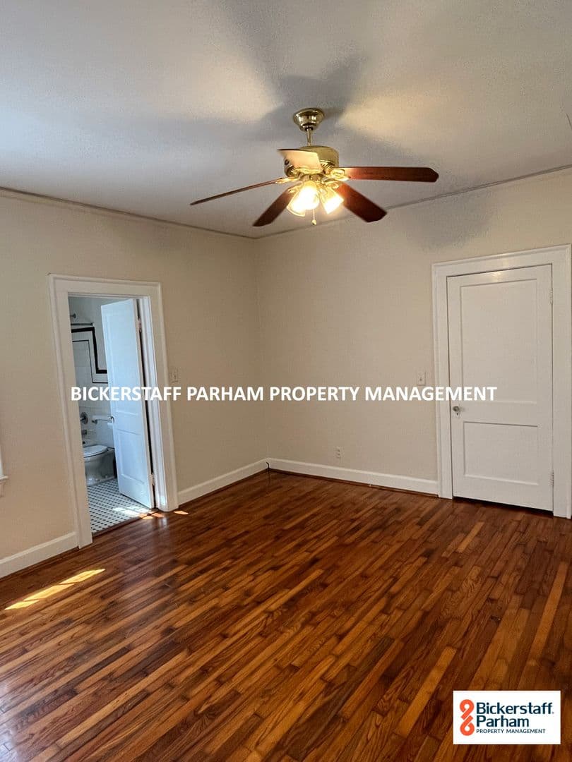 Columbus House: 923 Cooper Avenue