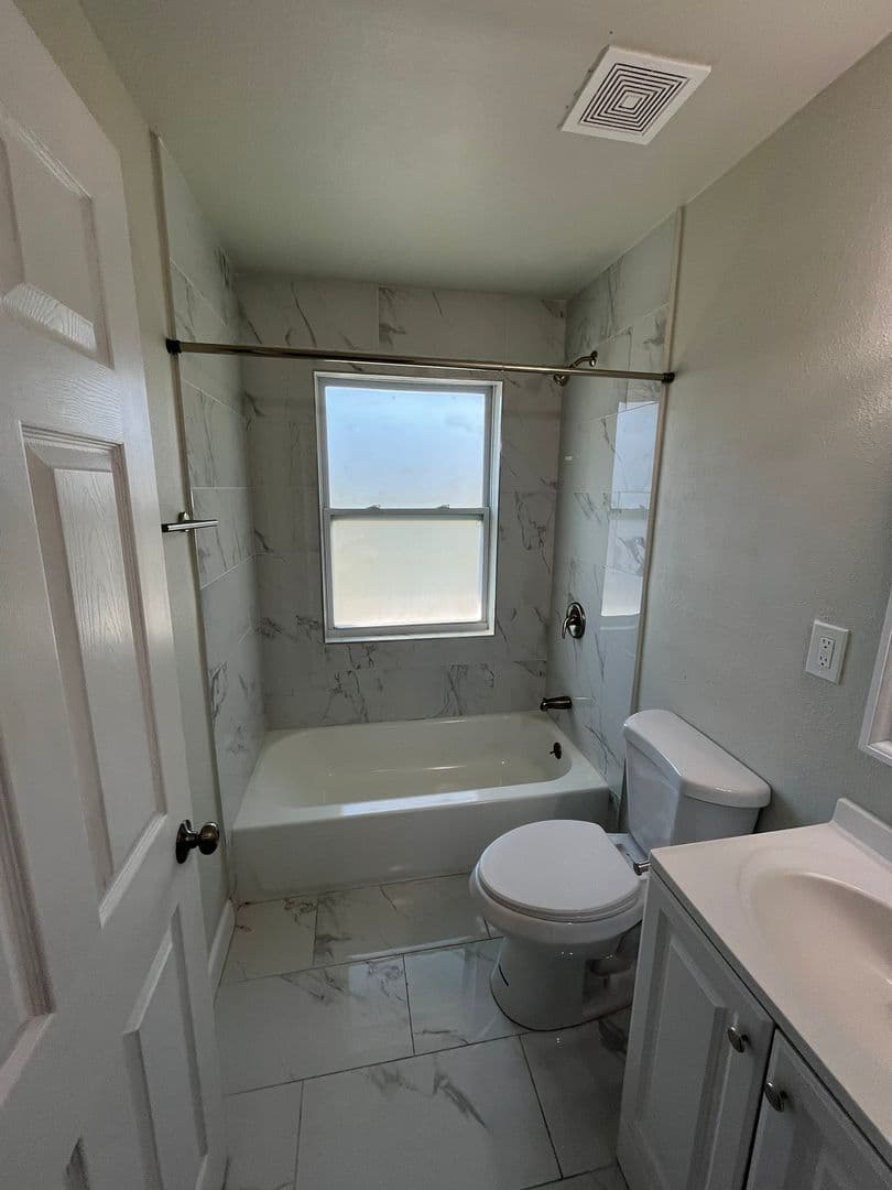 Columbus Apartment: 1031 Martin Luther King Junior Boulevard