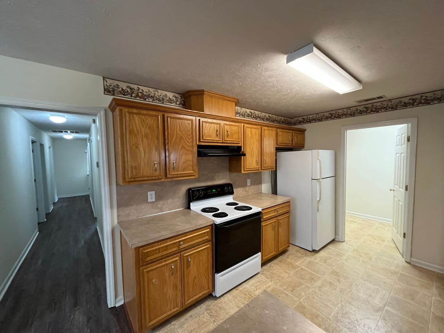 Hamilton House: 130 Mobley Court