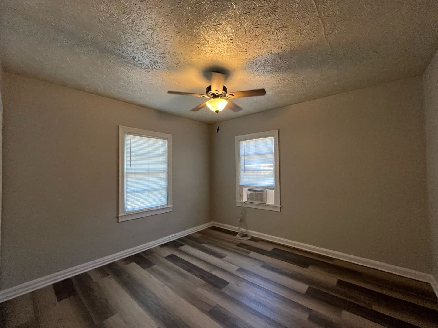 Columbus Apartment: 4317 Third Avenue