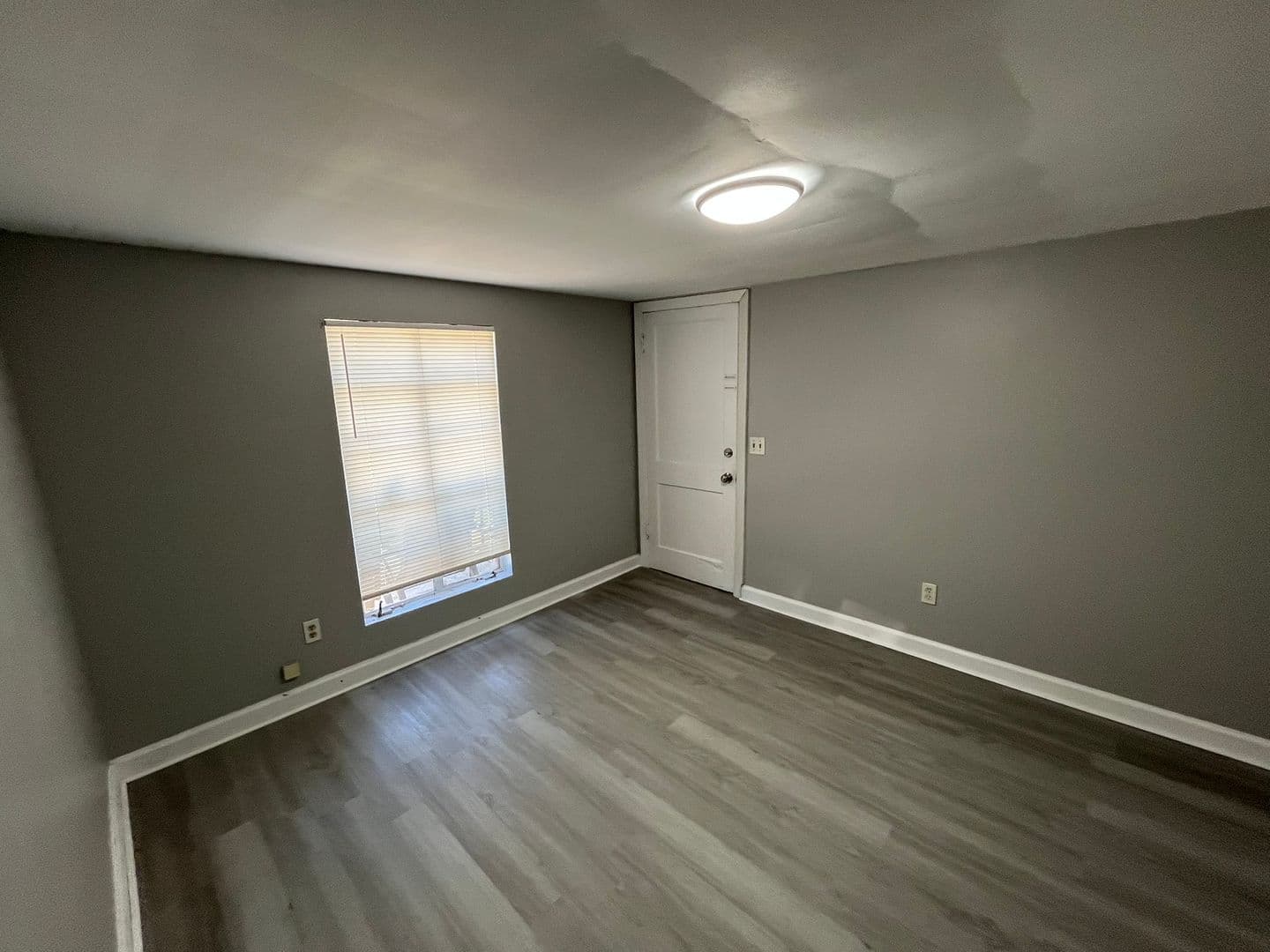 Columbus Apartment: 2931 Howard Avenue
