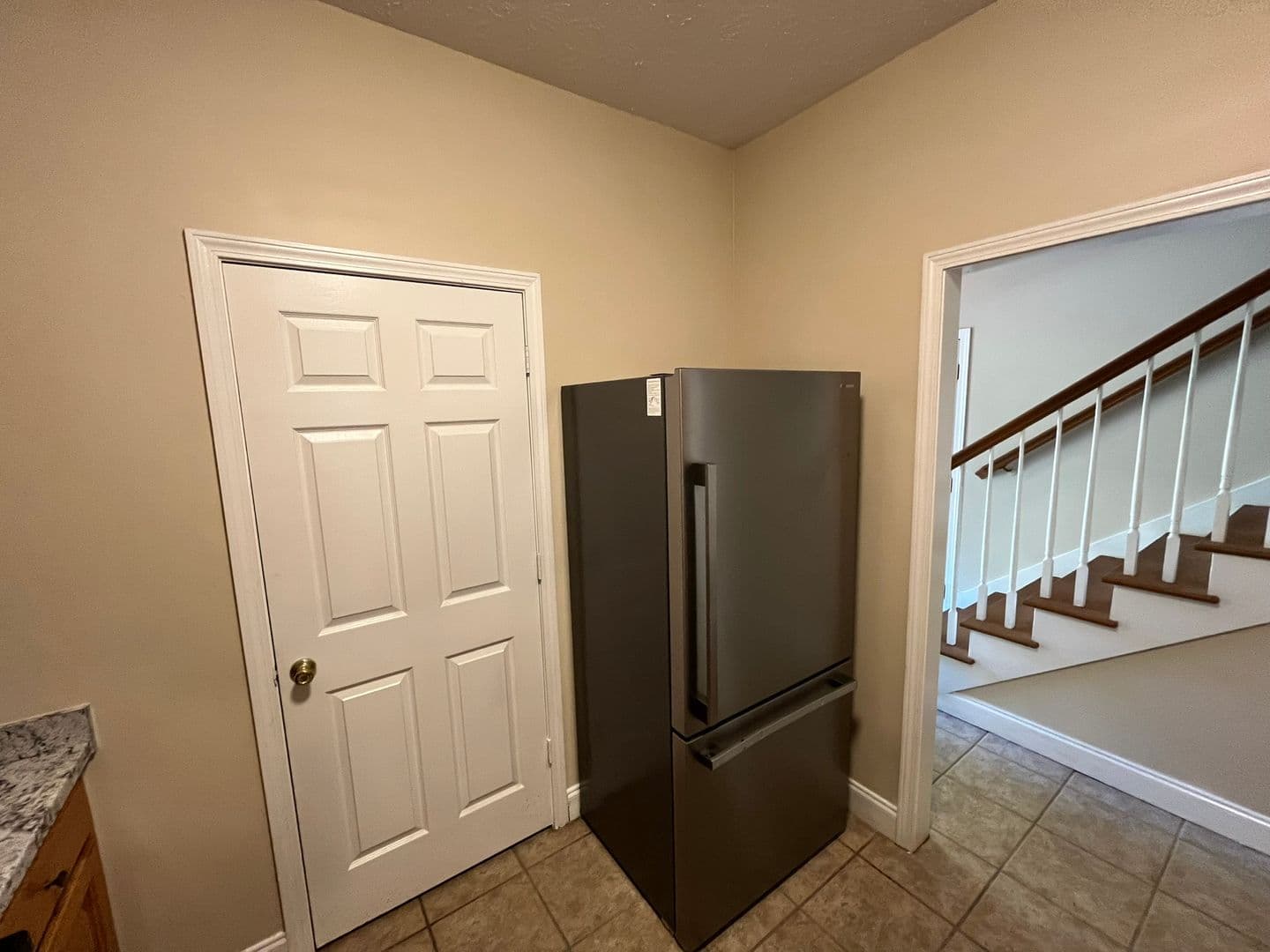 Columbus Apartment: 1346 Buena Vista Road