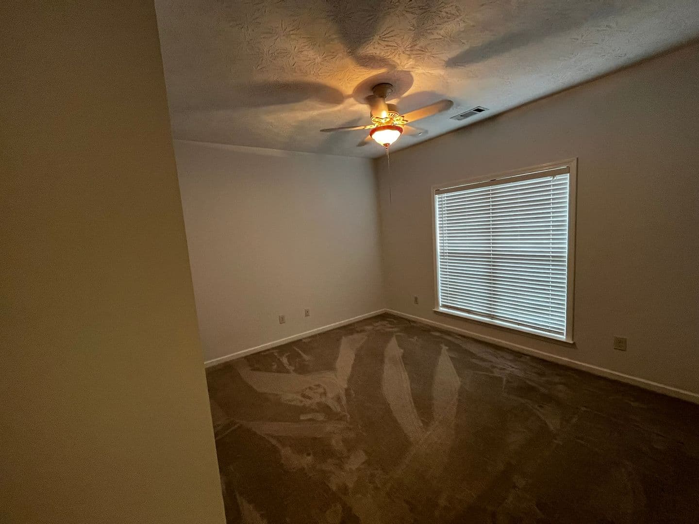Columbus House: 7013 Imperial Way