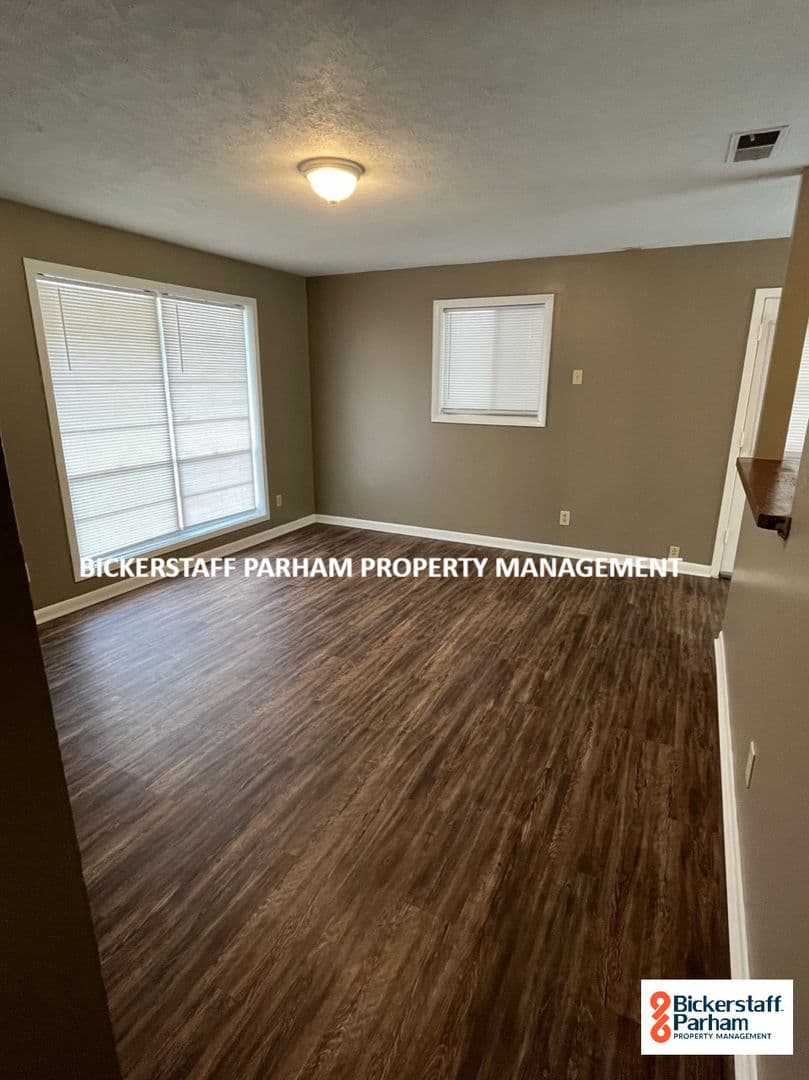 Columbus House: 751 Baxley Way