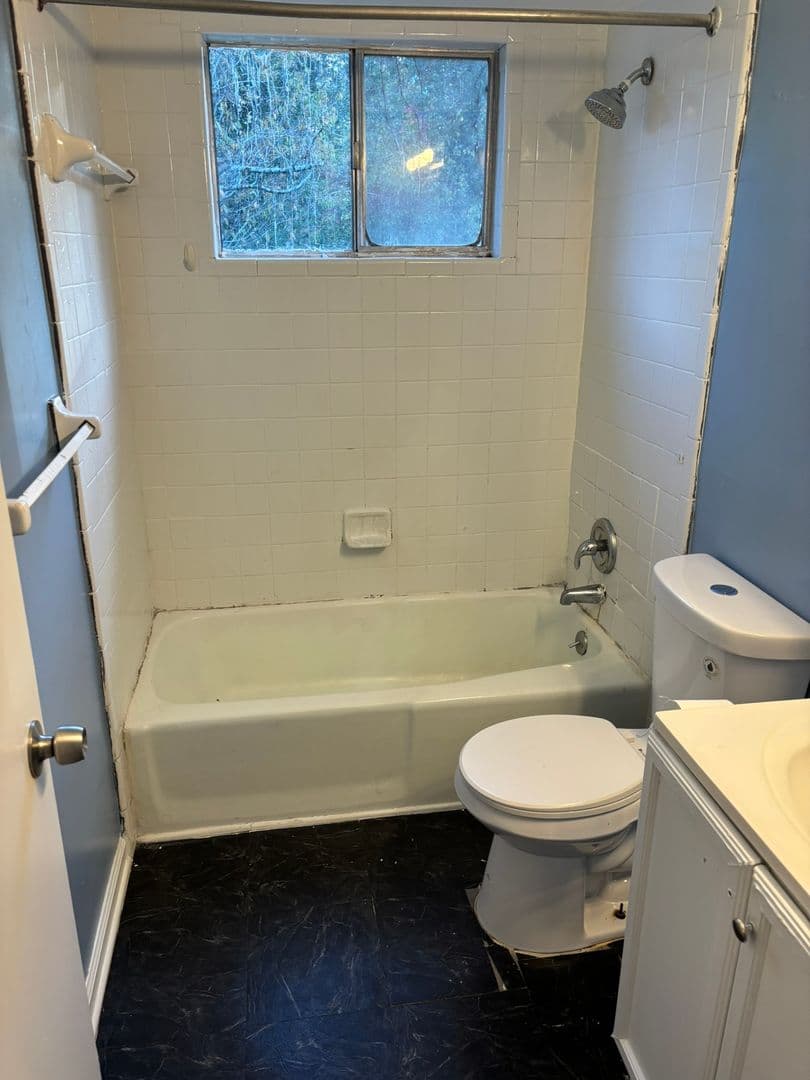 Columbus House: 4518 Moline Avenue