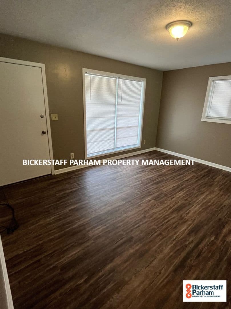 Columbus House: 751 Baxley Way