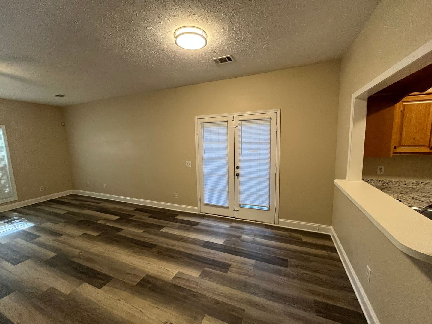 Columbus Apartment: 1346 Buena Vista Road