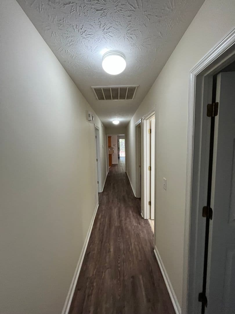 Hamilton House: 130 Mobley Court