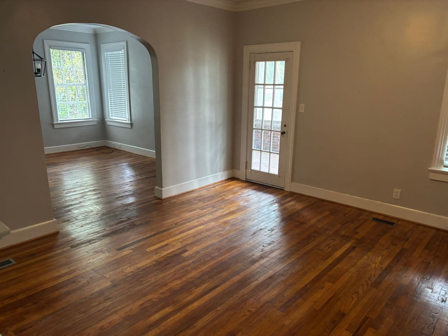 Columbus Apartment: 1219 Eberhart Avenue