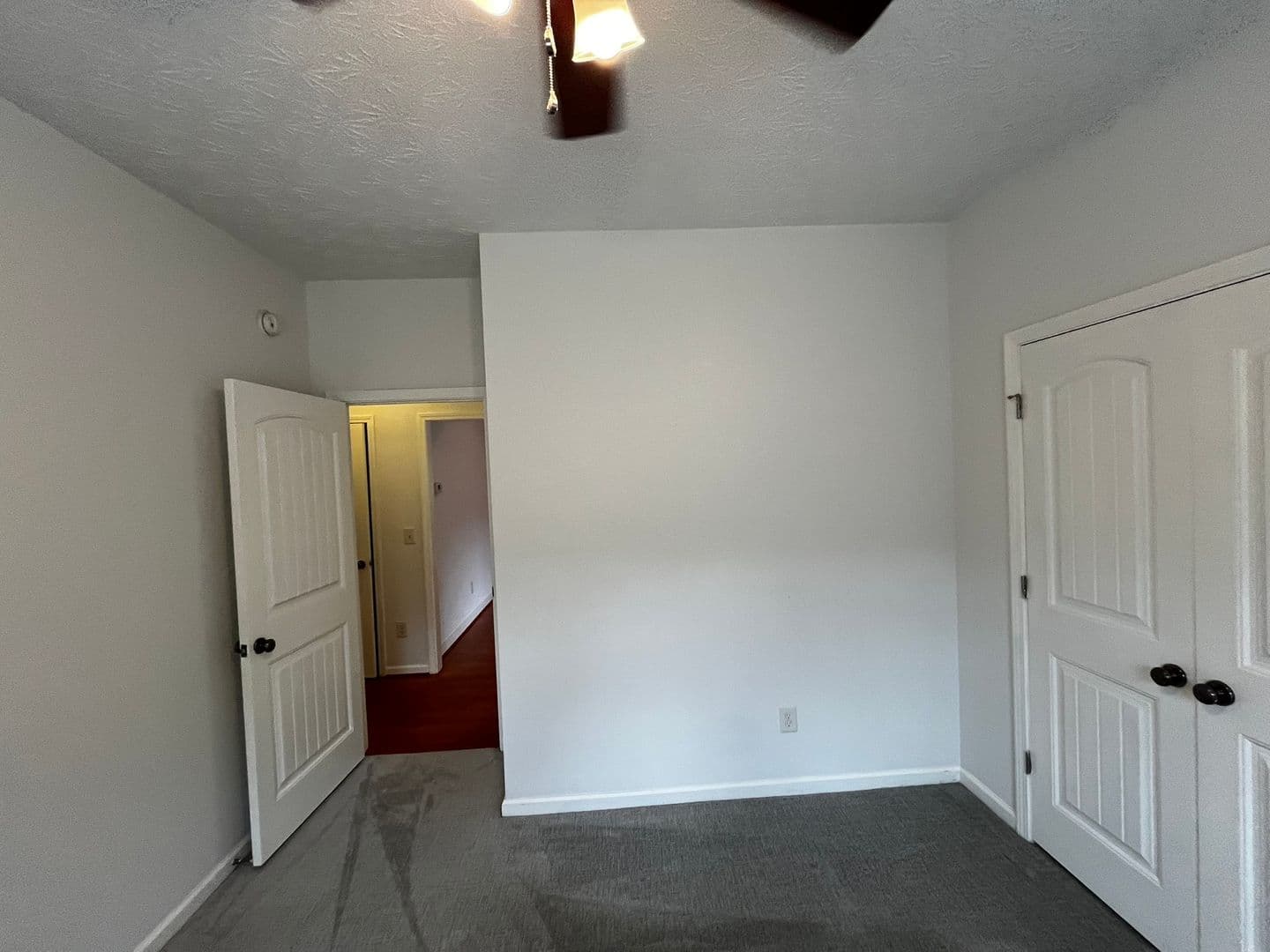 Columbus House: 7013 Imperial Way