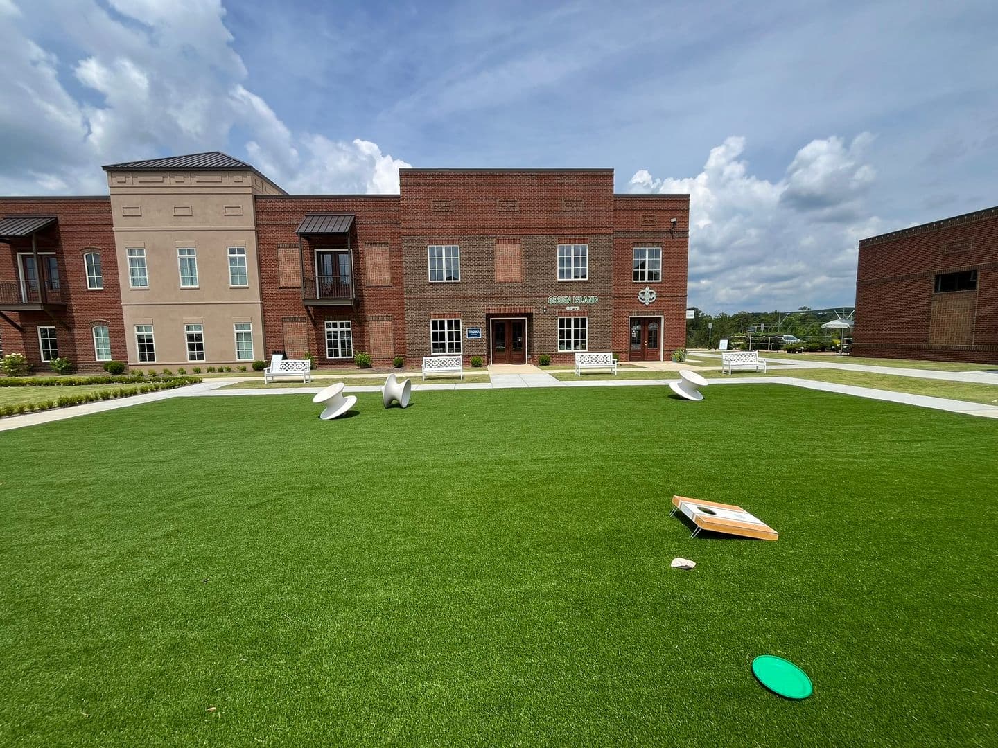 Columbus Apartment: 6801 River Rd