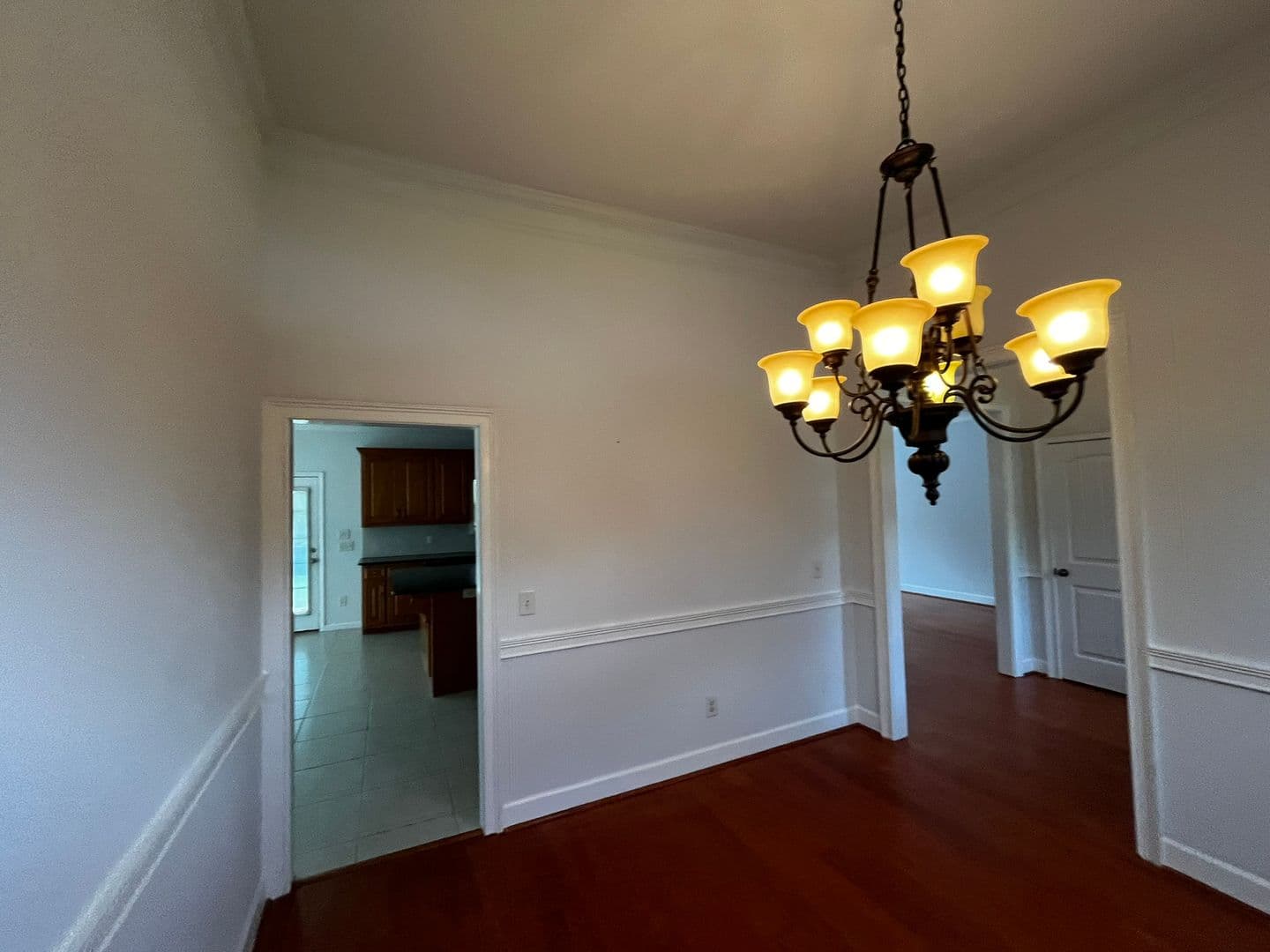 Columbus House: 7013 Imperial Way