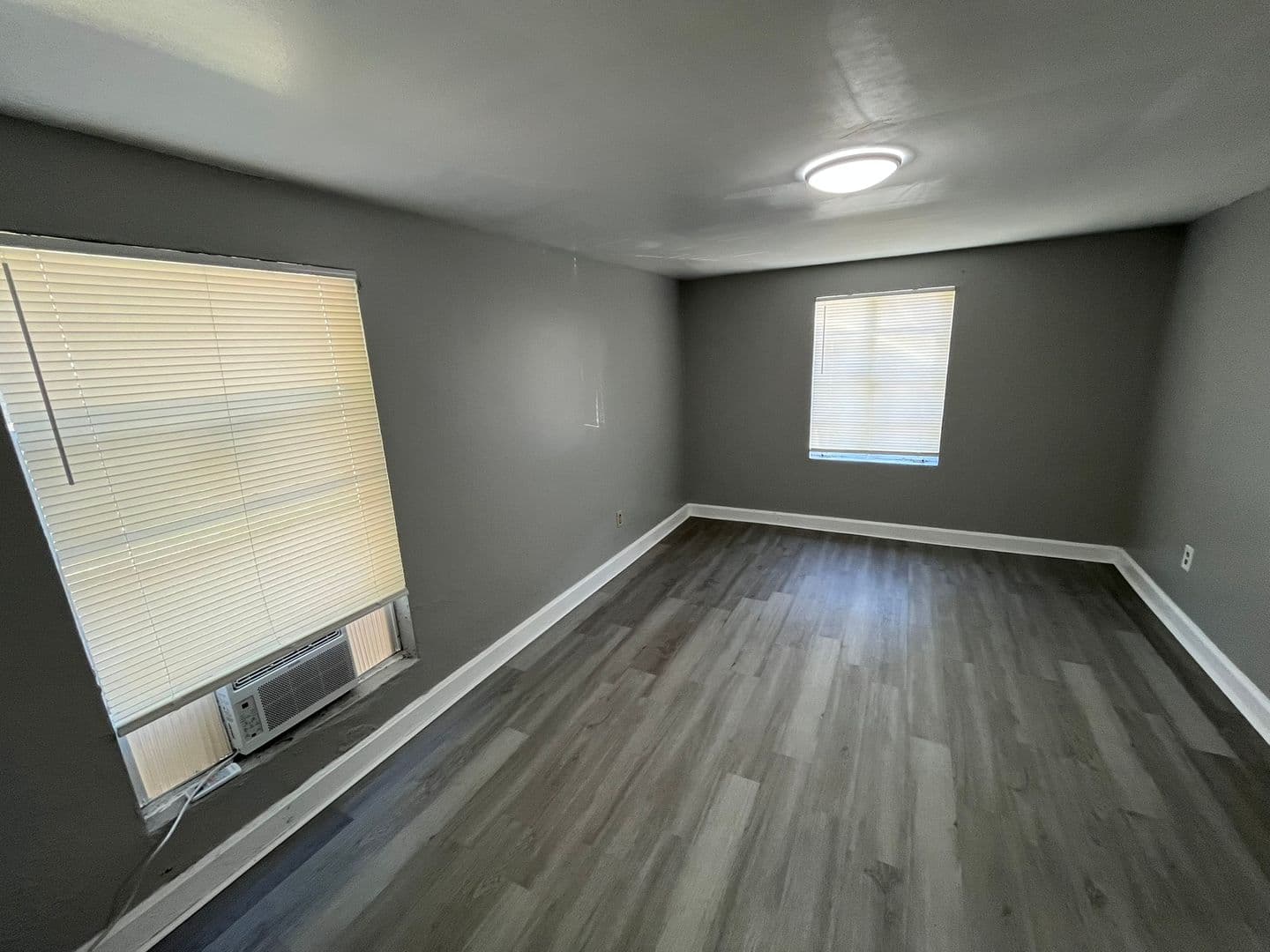 Columbus Apartment: 2931 Howard Avenue