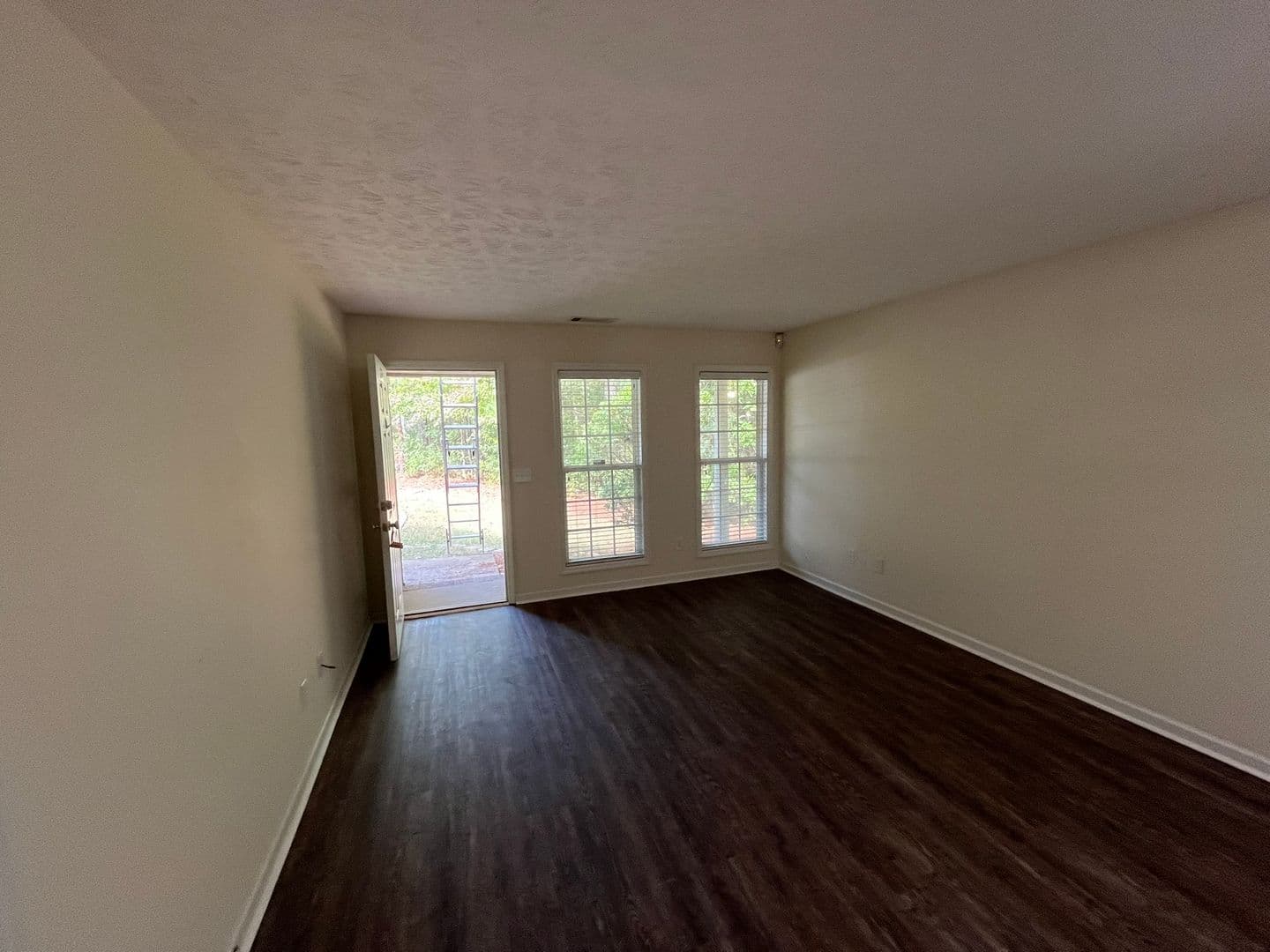Hamilton House: 130 Mobley Court