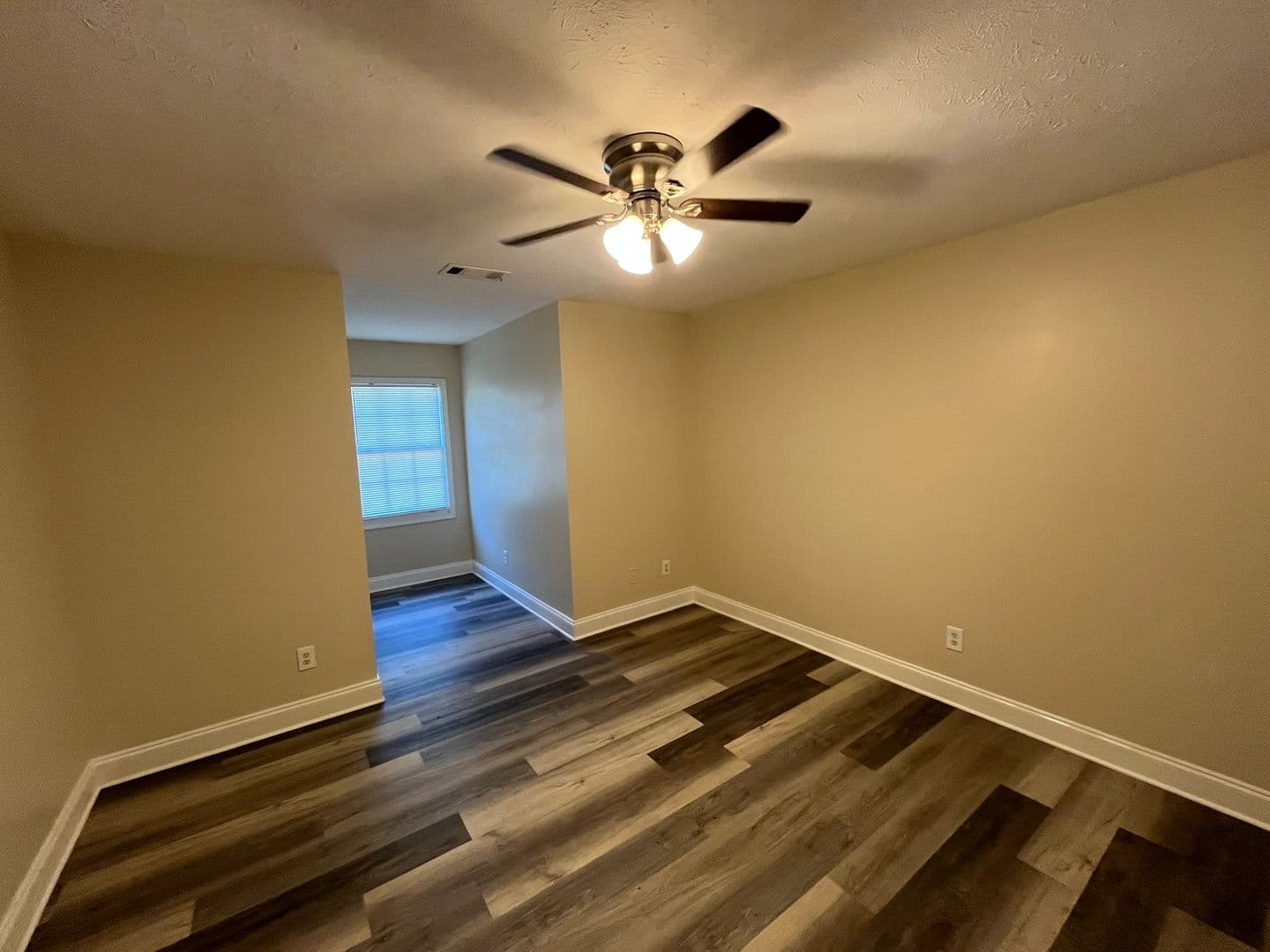 Columbus Apartment: 1346 Buena Vista Road