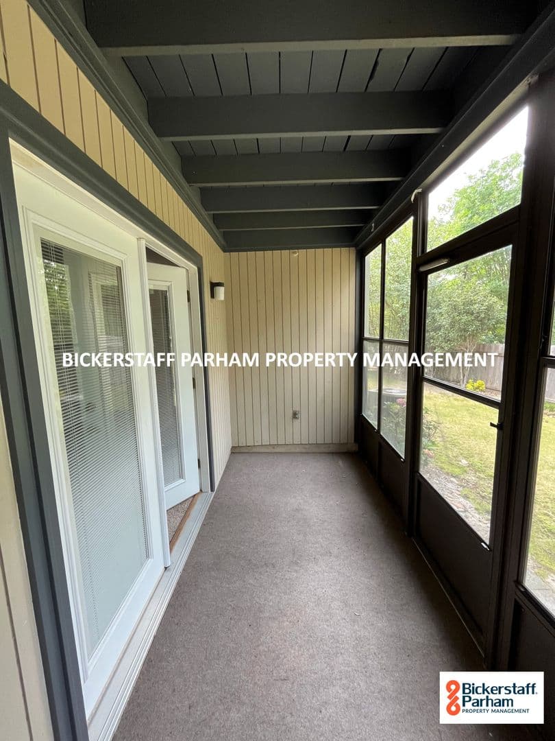Columbus House: 4312 Old Macon Rd #8