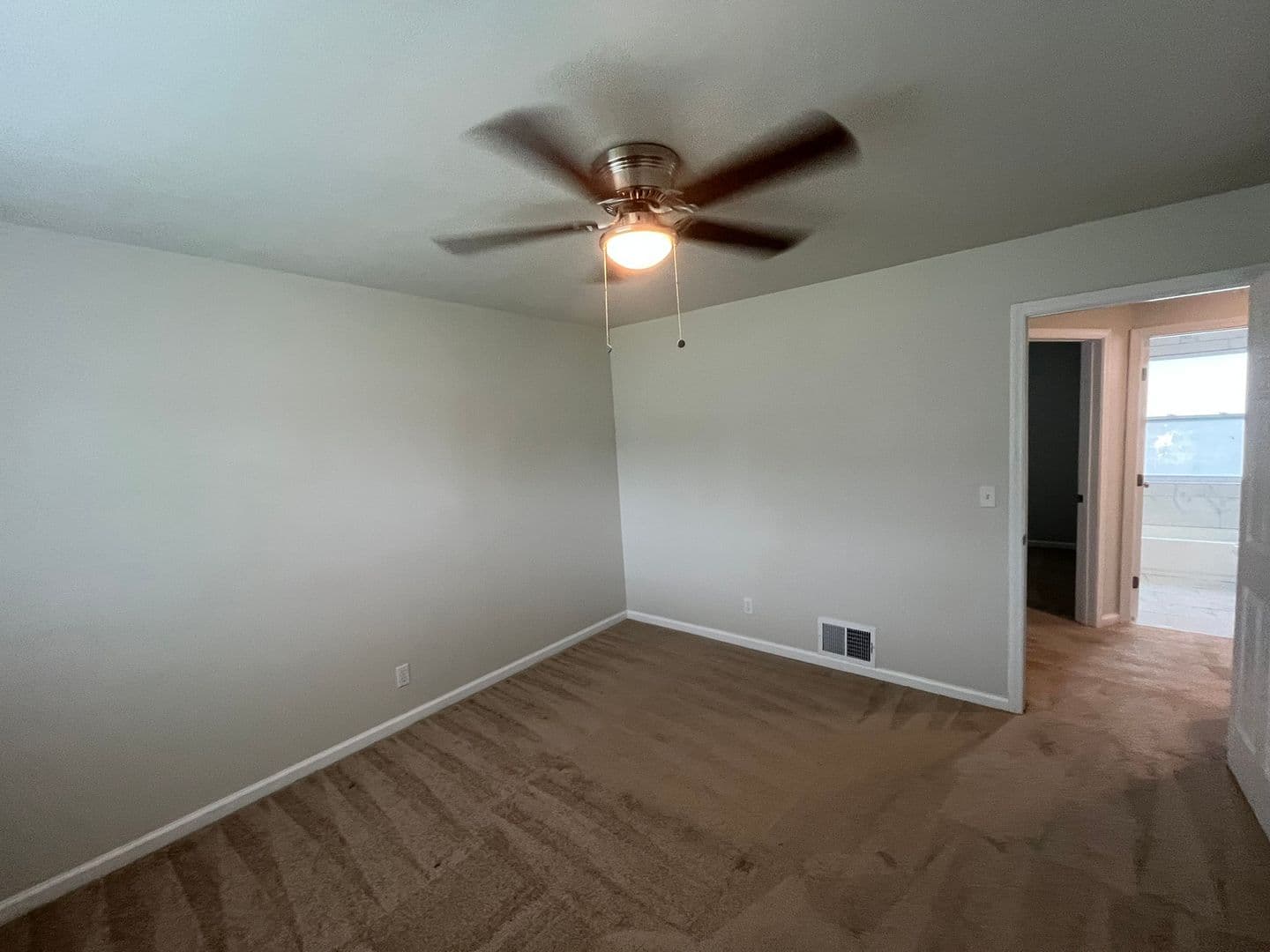 Columbus Apartment: 1031 Martin Luther King Junior Boulevard