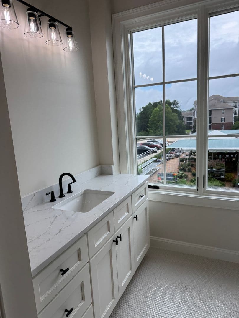 Columbus Apartment: 6801 River Rd