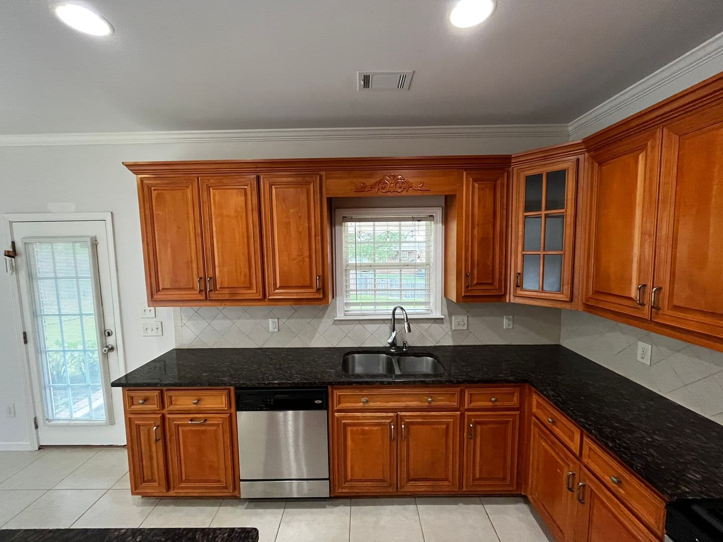 Columbus House: 7013 Imperial Way