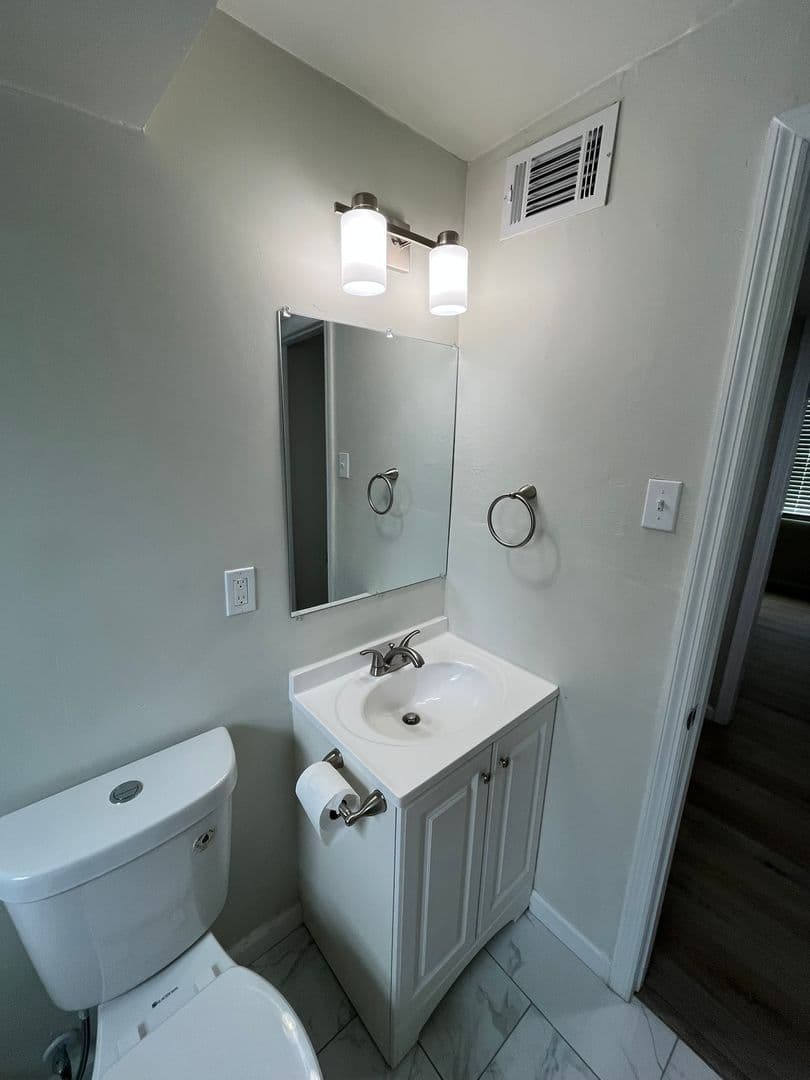 Columbus Apartment: 1031 Martin Luther King Junior Boulevard