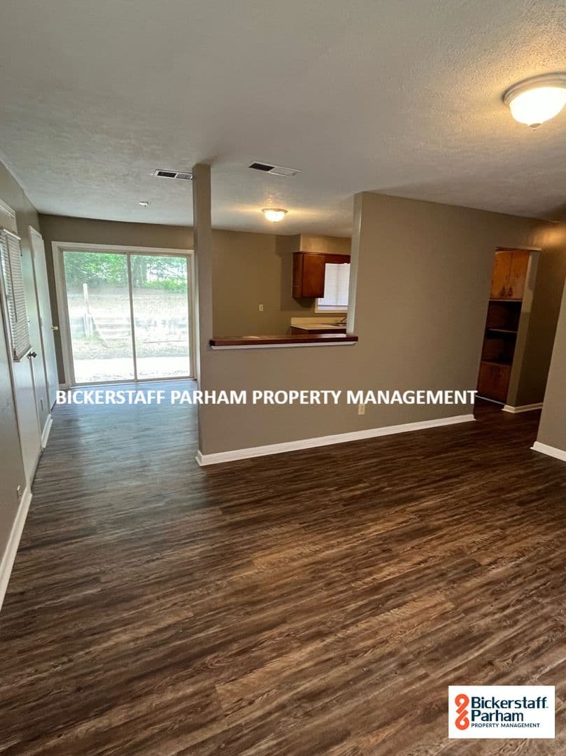Columbus House: 751 Baxley Way
