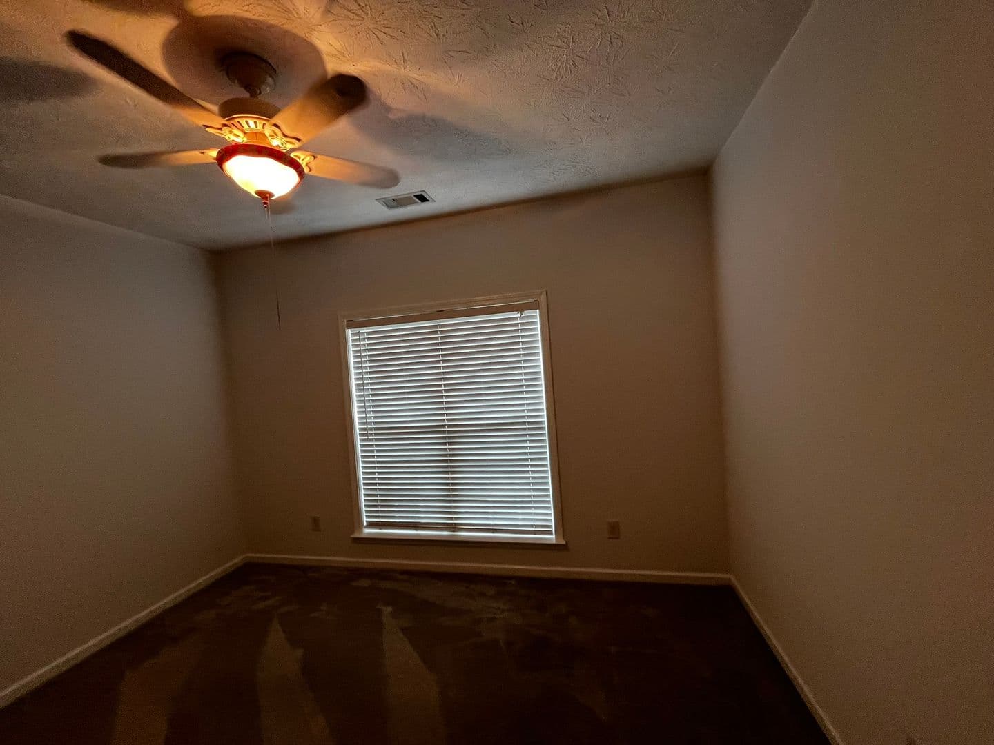 Columbus House: 7013 Imperial Way
