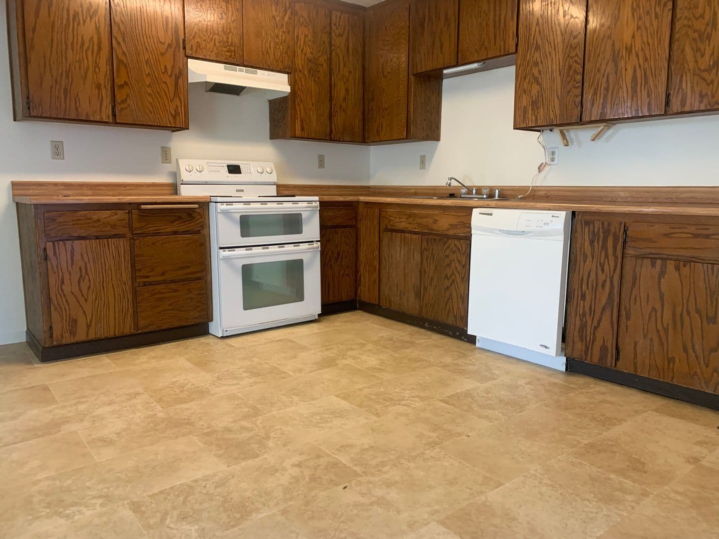 Chico Apartment: 1905 Locust St.