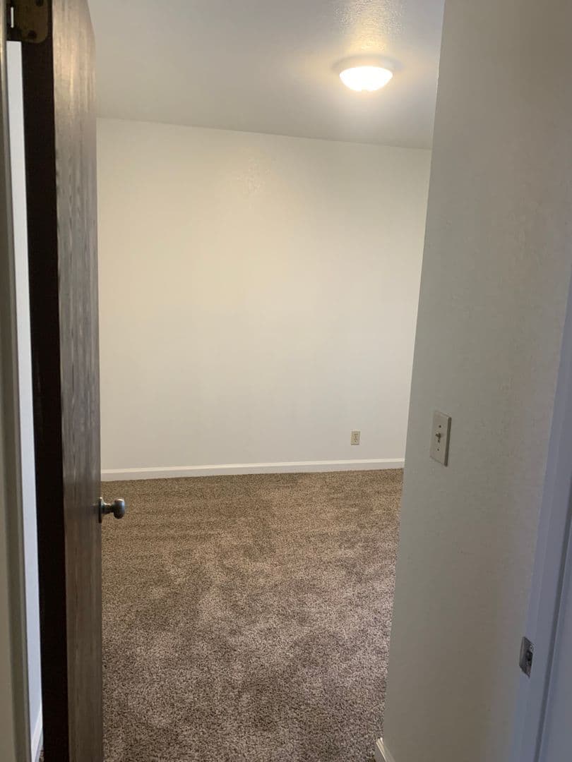 Chico Apartment: 1905 Locust St.