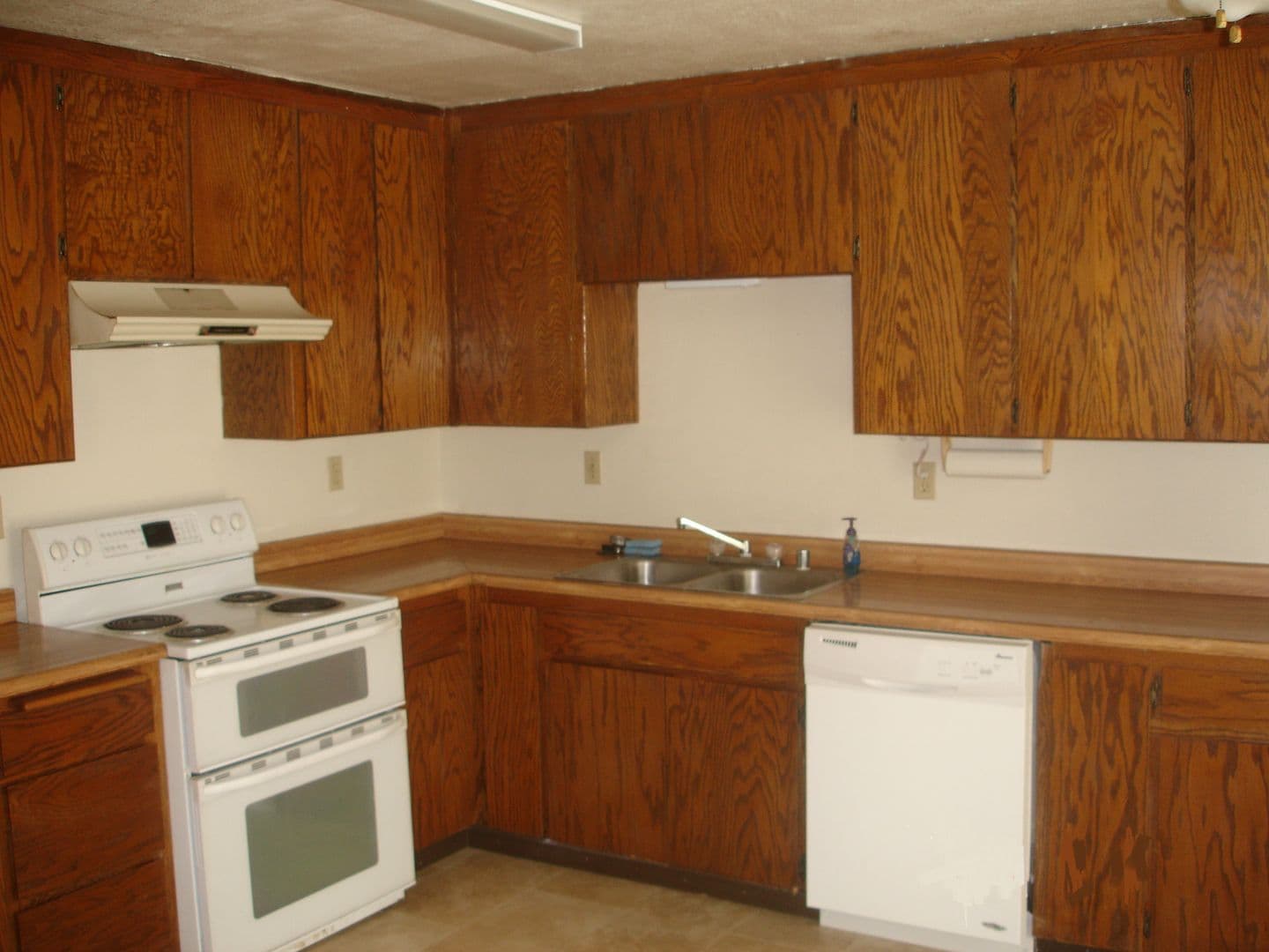 Chico Apartment: 1905 Locust St.