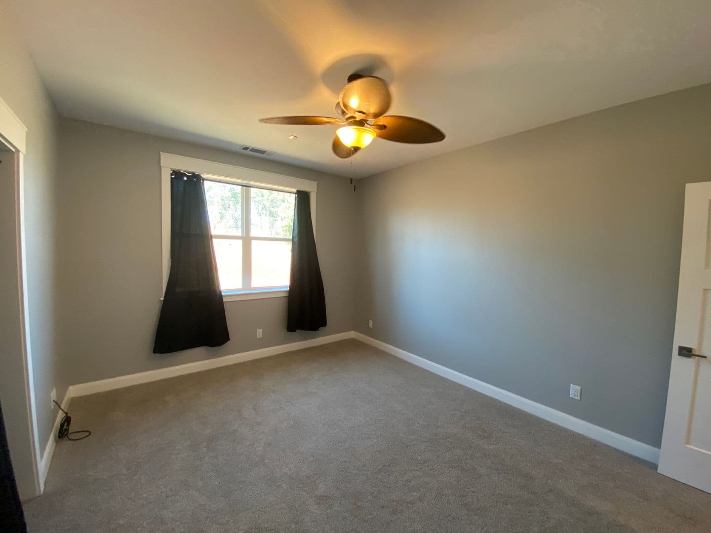 Paradise House: 1457 Leafy Lane