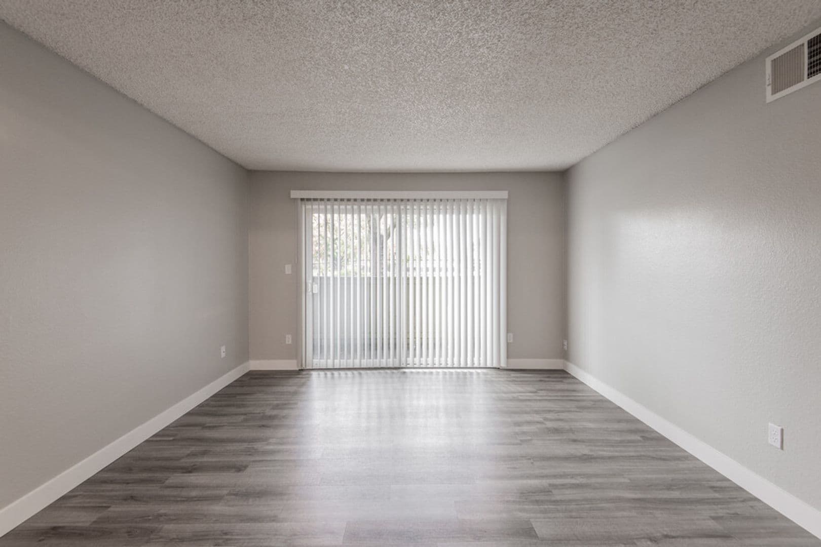 Rancho Cordova Apartment: 11070 Hirschfeld Way