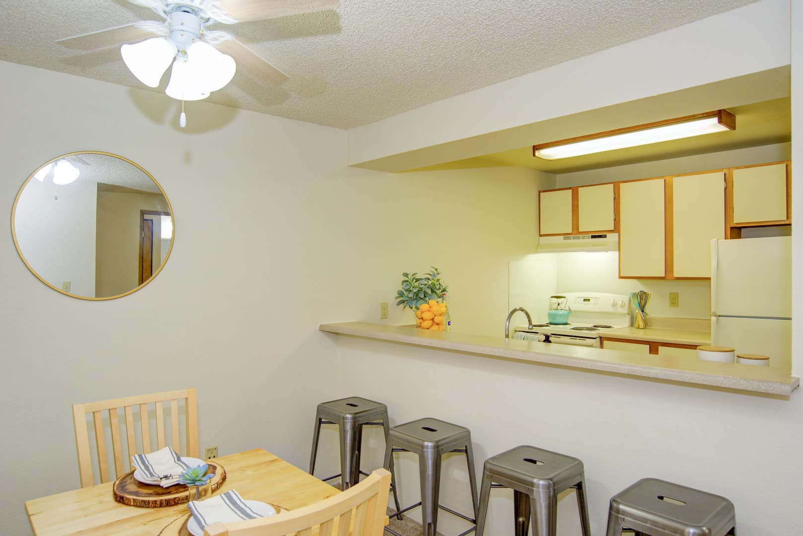 Seattle Apartment: 6901 Delridge Way SW