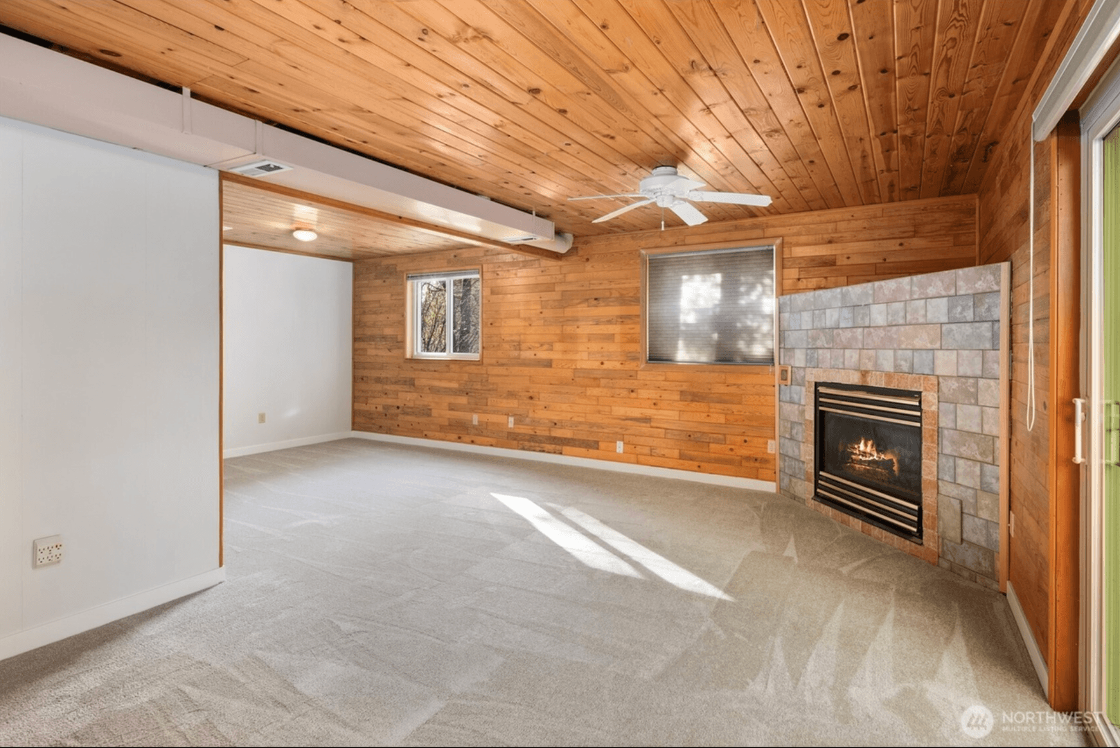 Kent House: 19306 SE 277th Street