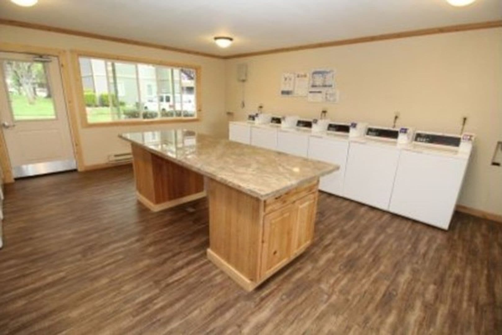 Rancho Cordova Apartment: 11070 Hirschfeld Way