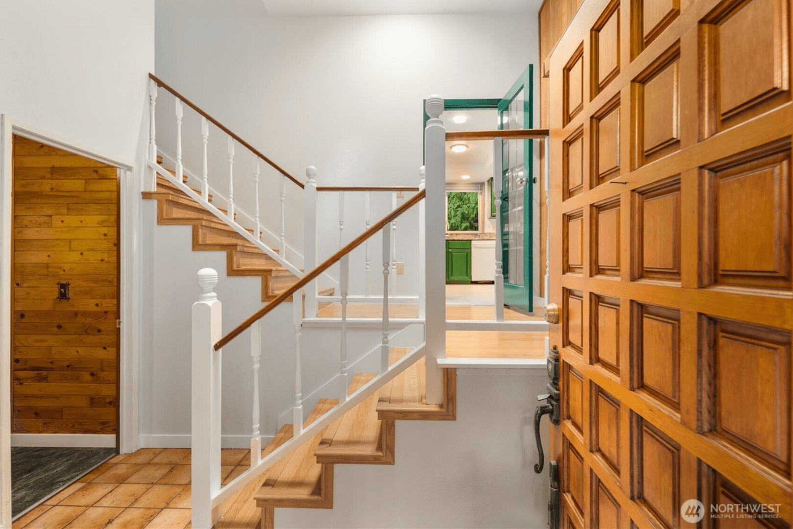 Kent House: 19306 SE 277th Street