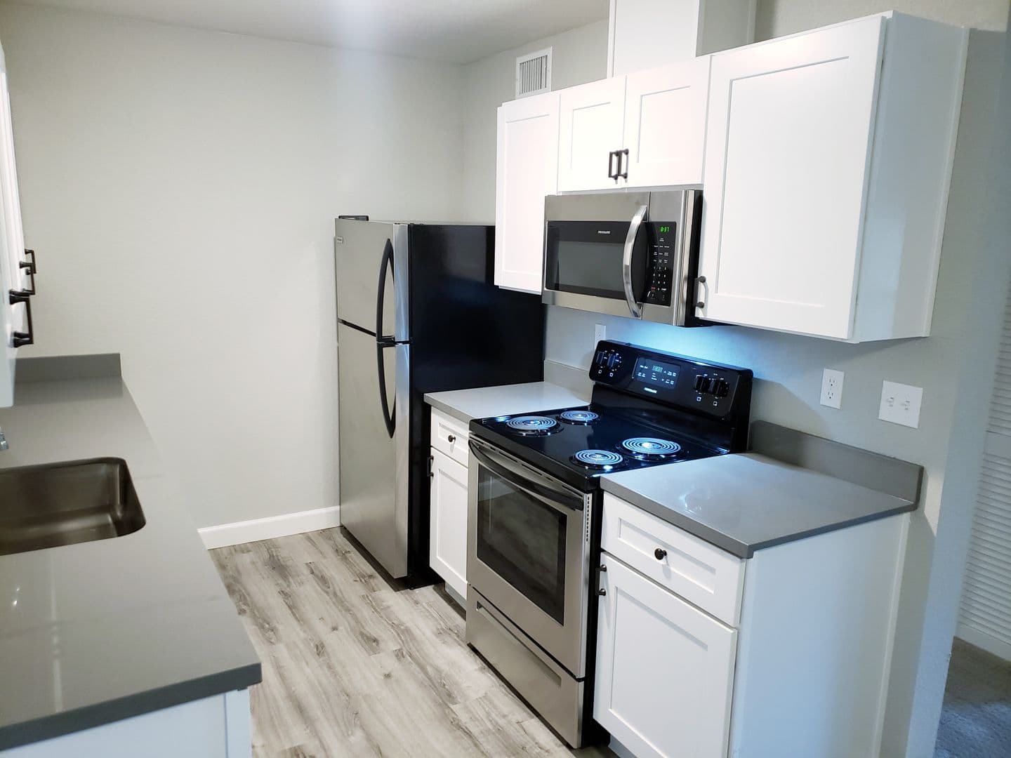 Rancho Cordova Apartment: 11070 Hirschfeld Way