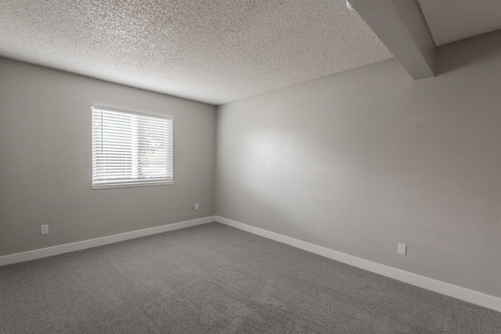 Rancho Cordova Apartment: 11070 Hirschfeld Way