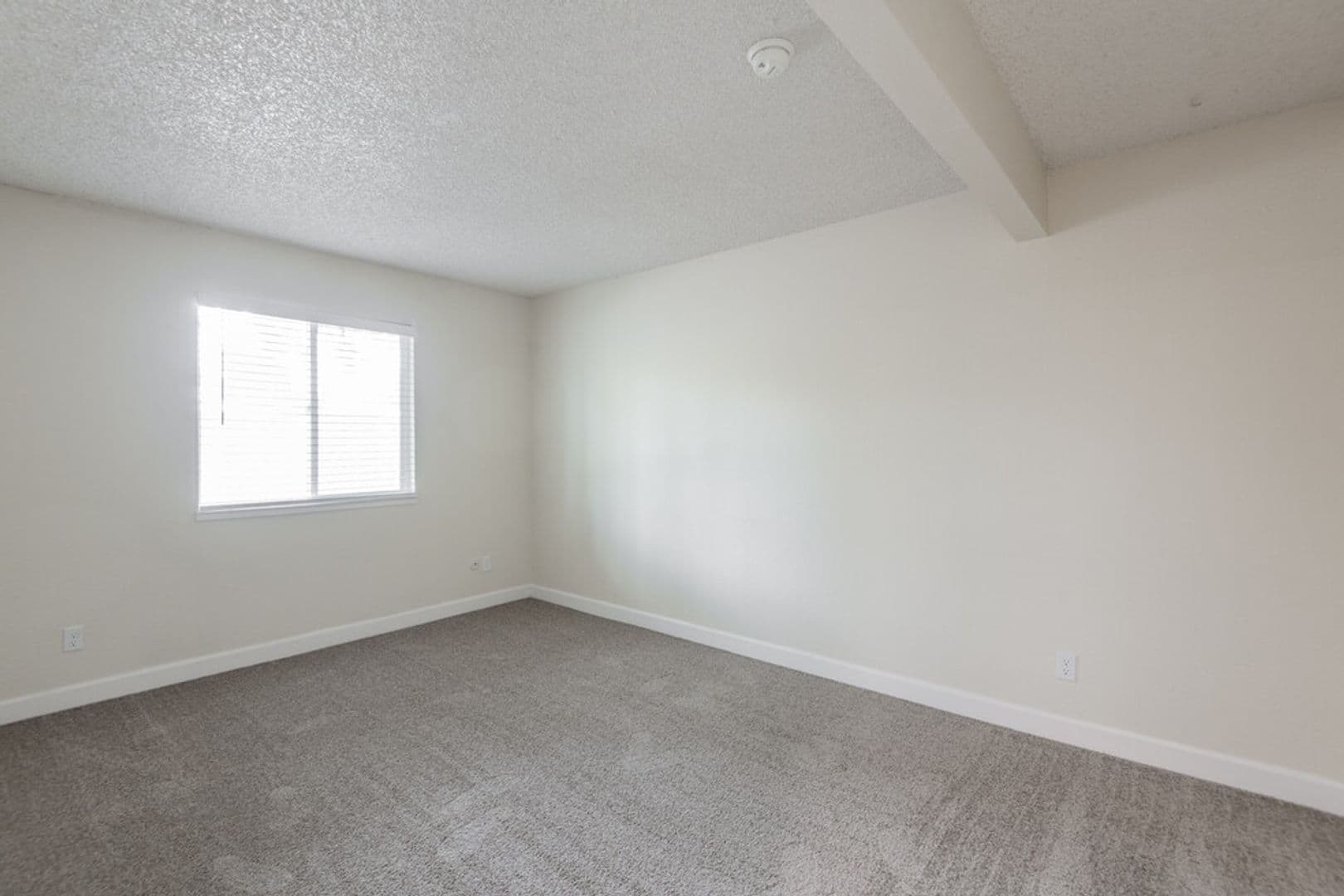 Rancho Cordova Apartment: 11070 Hirschfeld Way