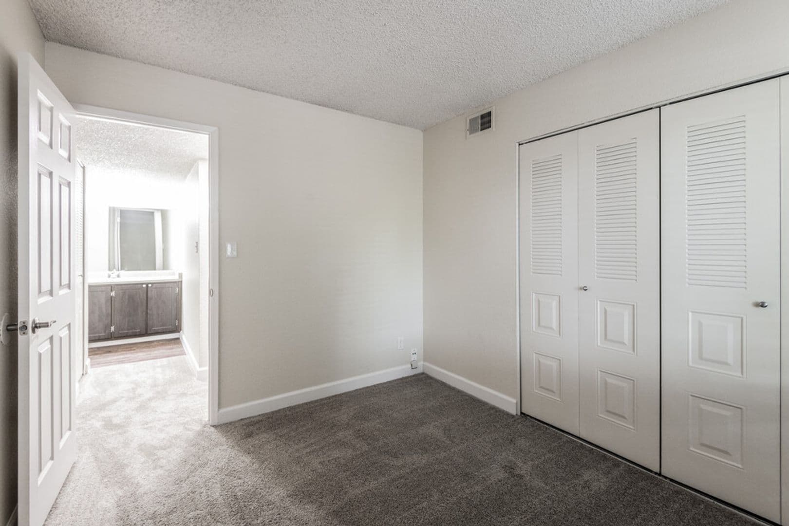 Rancho Cordova Apartment: 11070 Hirschfeld Way
