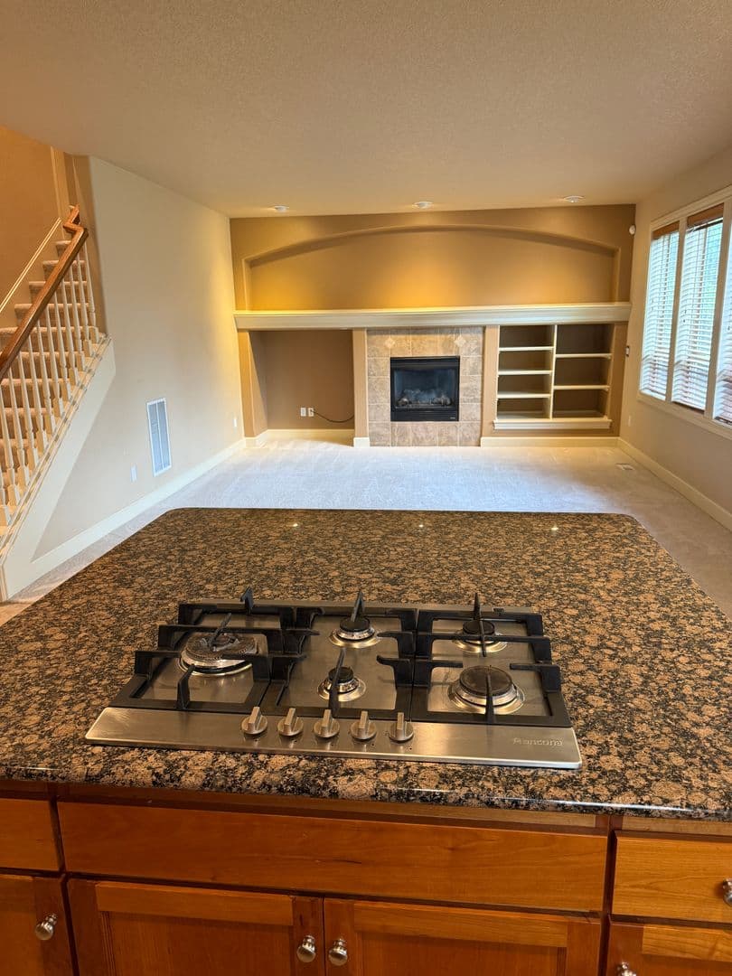 Portland House: 21130 NW Galice Lane
