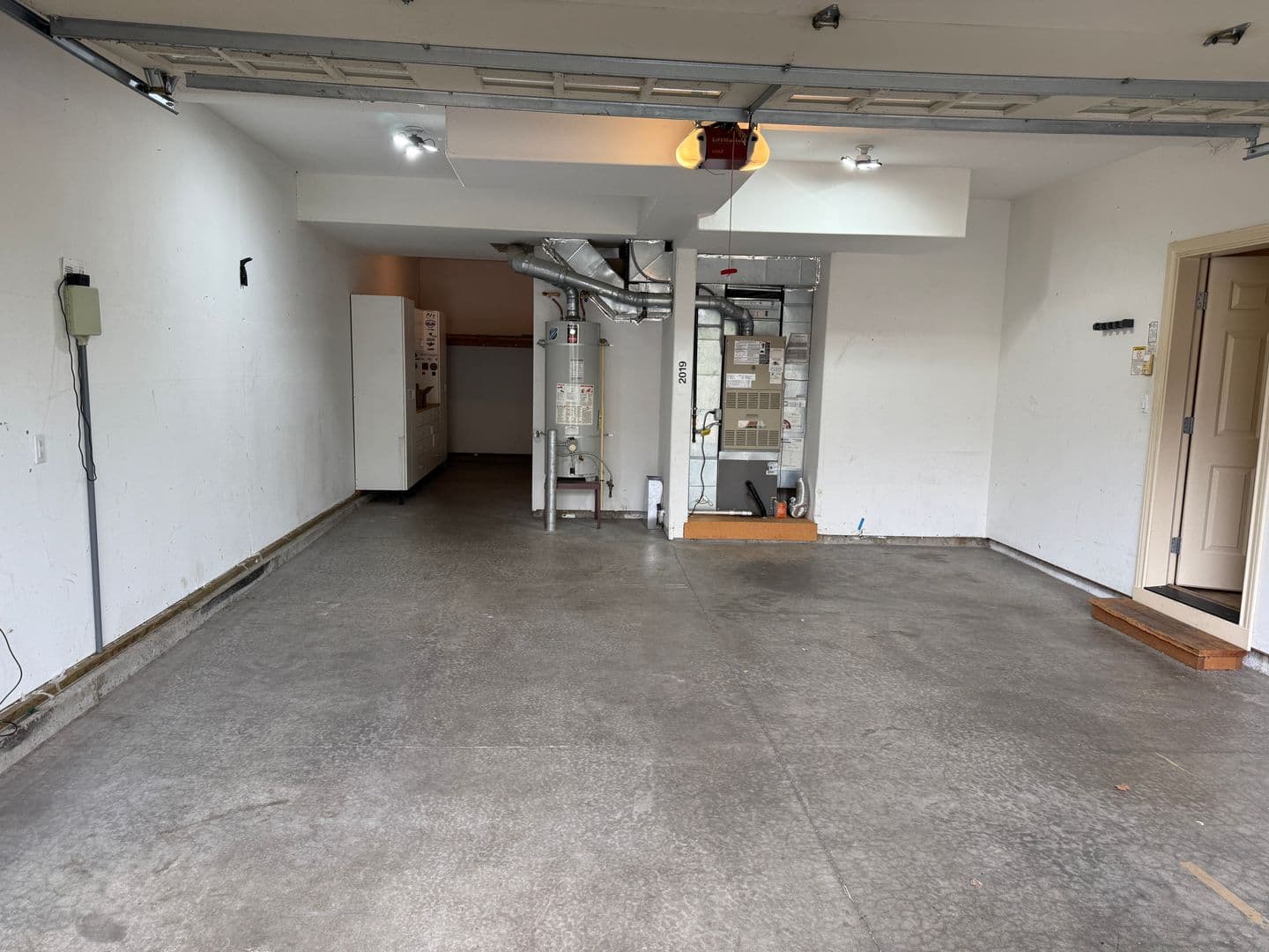 Portland House: 21130 NW Galice Lane