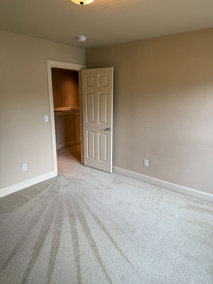 Portland House: 21130 NW Galice Lane