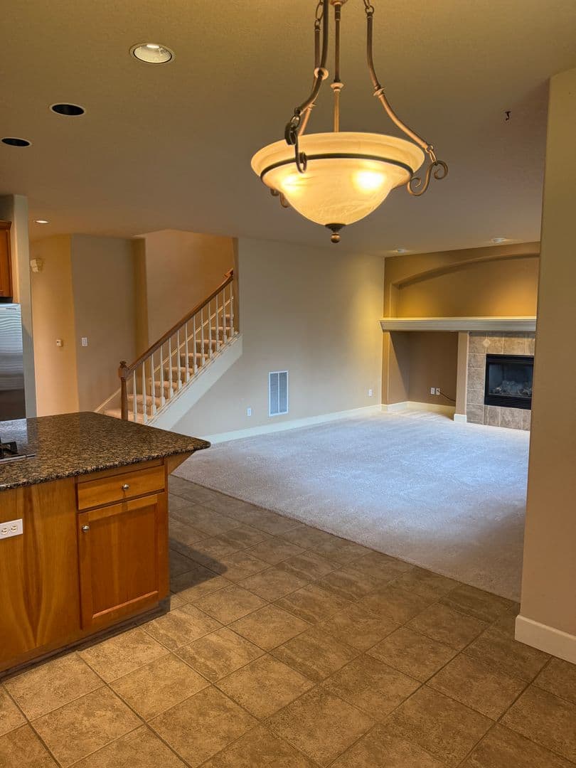 Portland House: 21130 NW Galice Lane