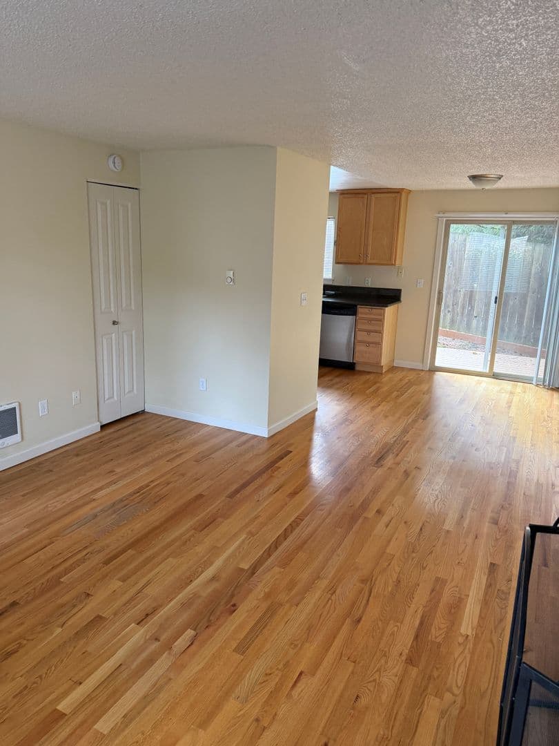 Portland Apartment: 7724-7810 SW 30th Ave