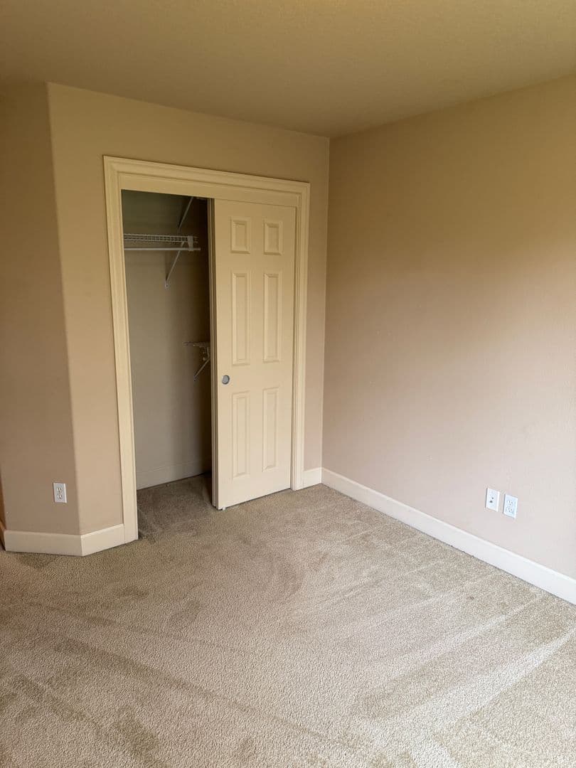 Portland House: 21130 NW Galice Lane