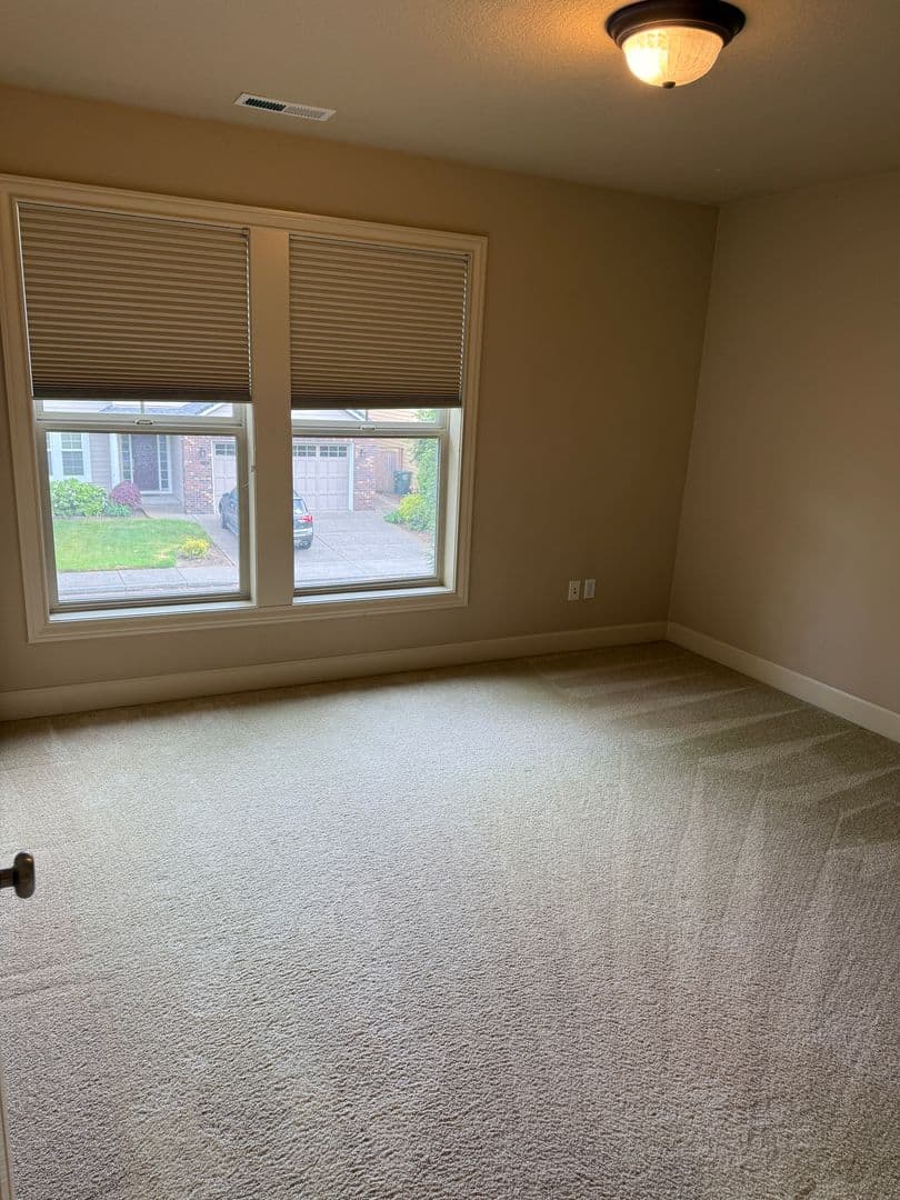 Portland House: 21130 NW Galice Lane